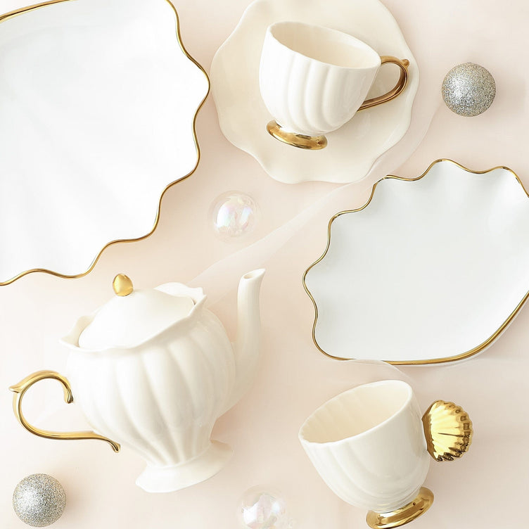 Shell Cup & Saucer Beige