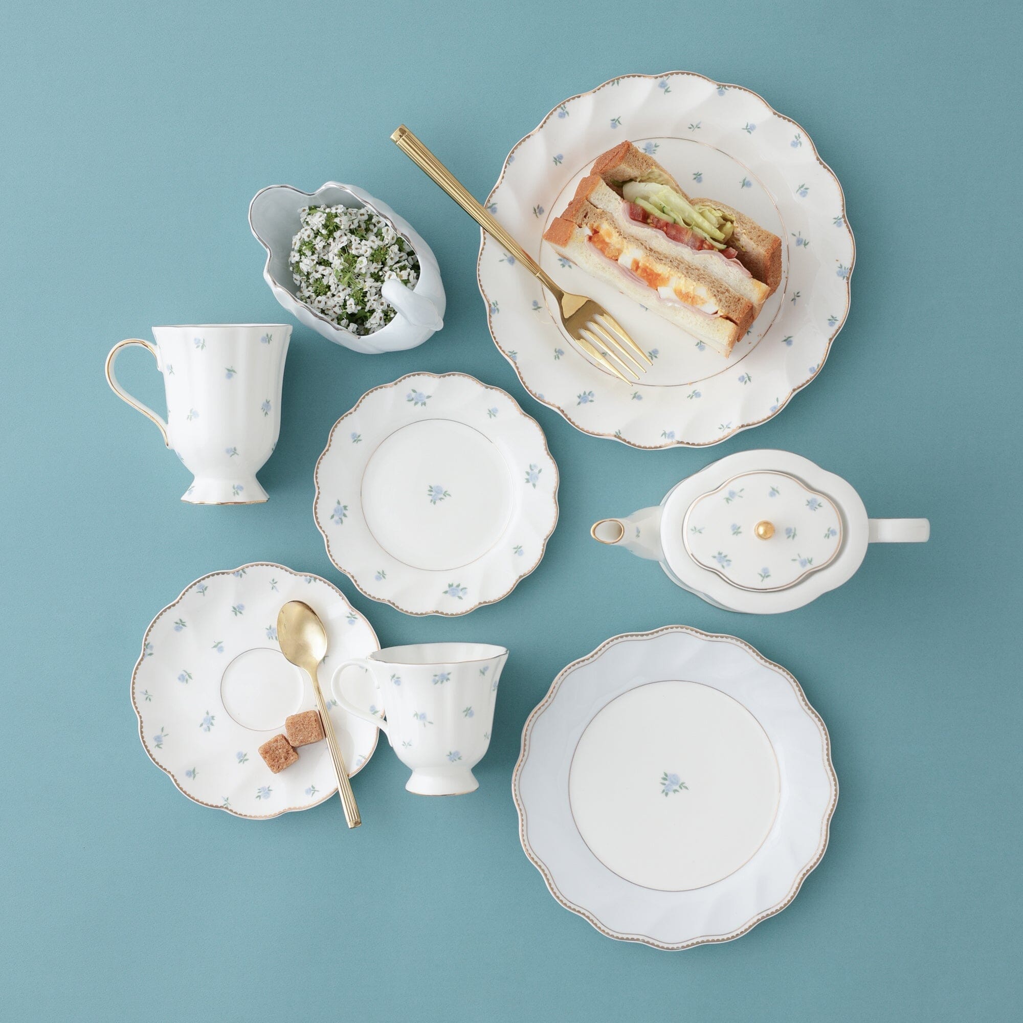 Classic Rose Plate Medium Blue
