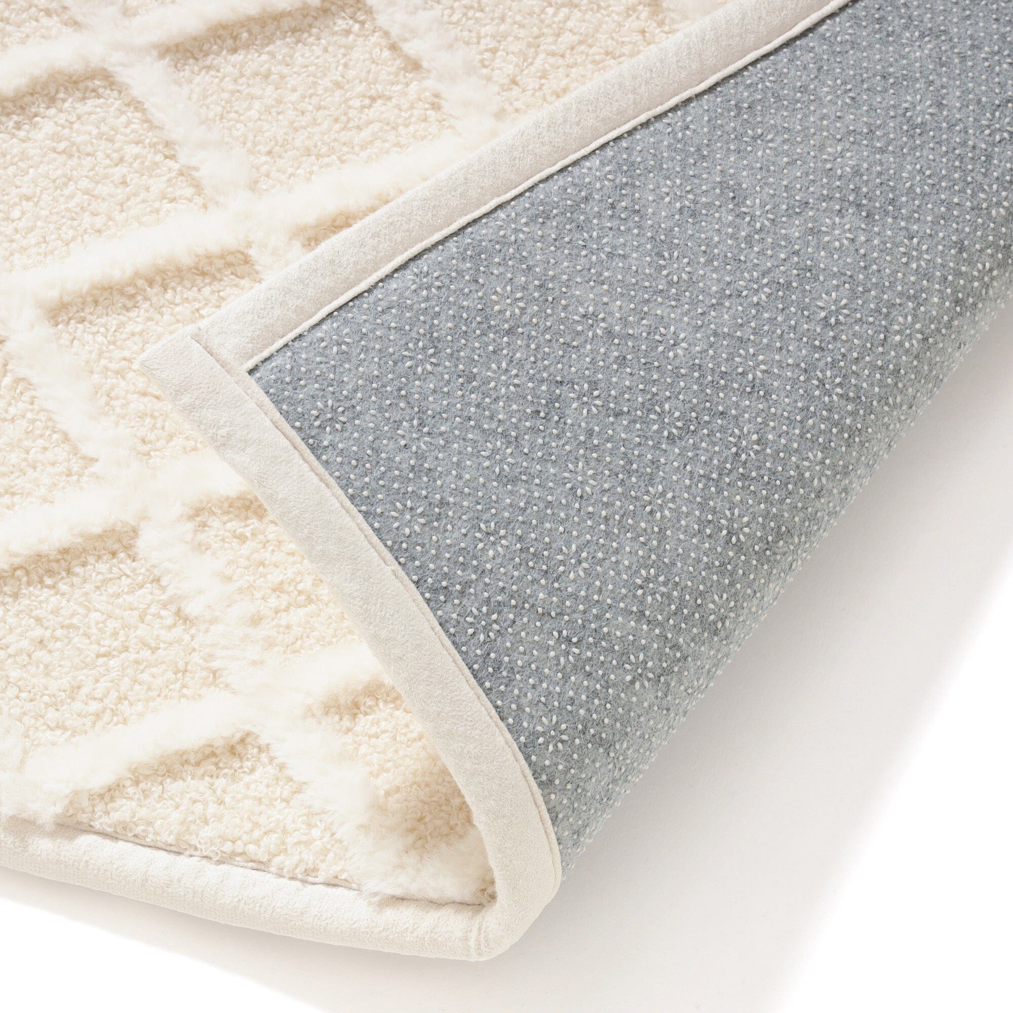 Pluma Hot Carpet Rug Medium 1900 X 1400 Ivory