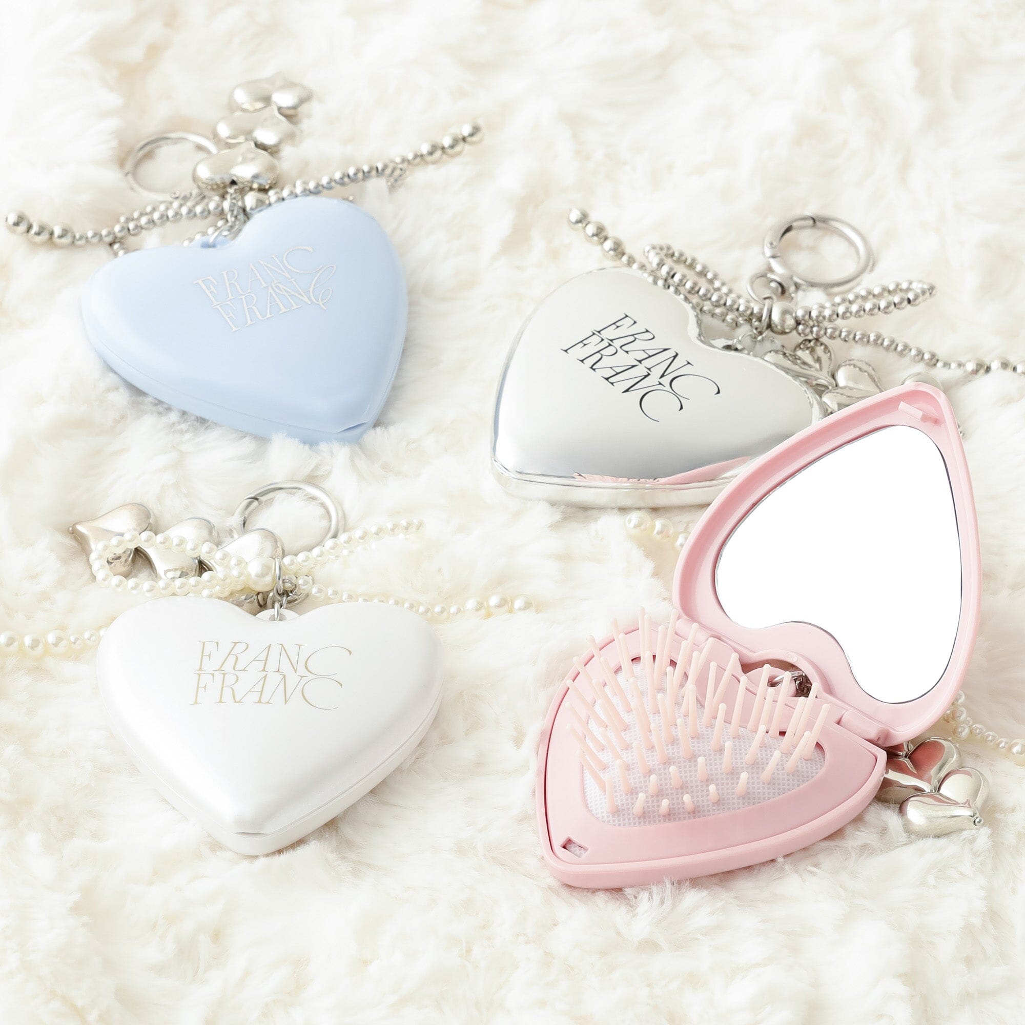 Mirror And Brush With Charm Light Pink