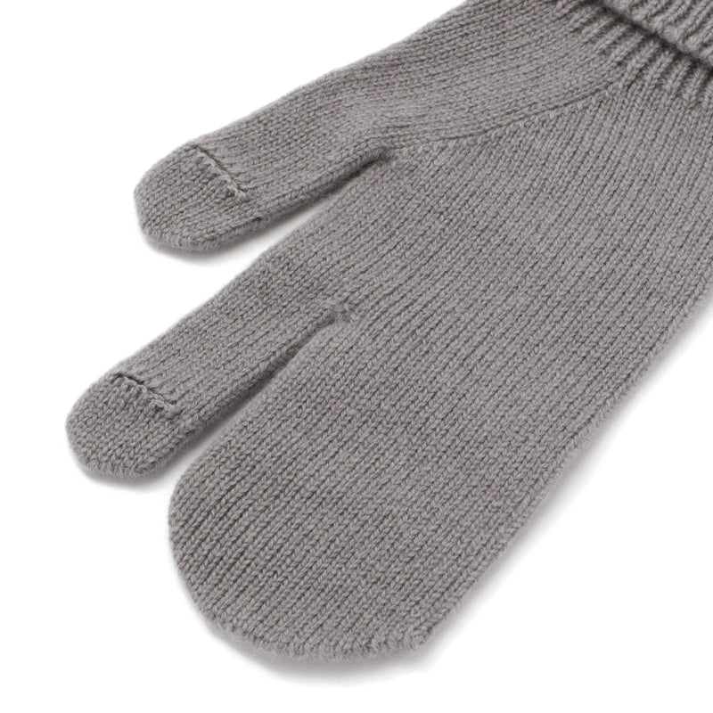 Mitten Grey