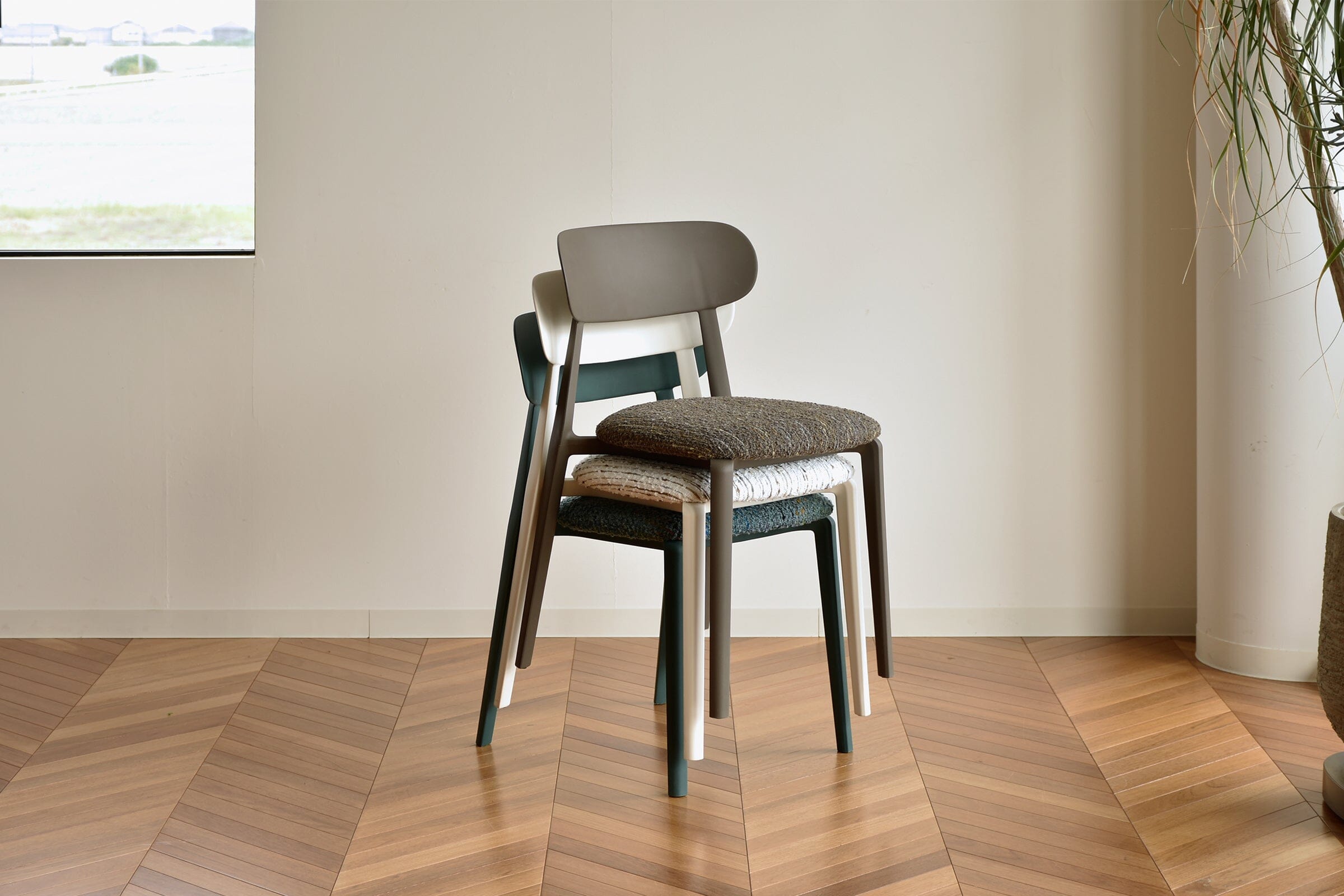 Lilamina Chair White