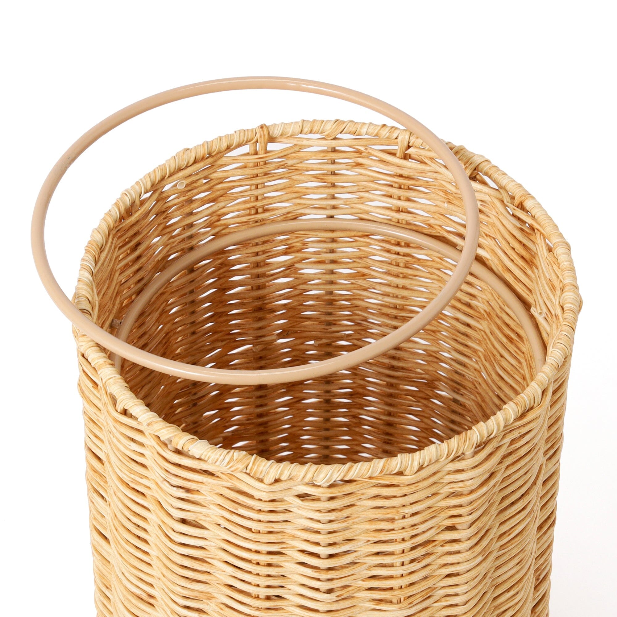 Scallop Trash Can Large White