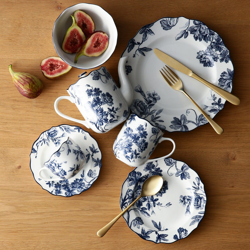 CLASSIC FLOWER PLATE MEDIUM BLUE