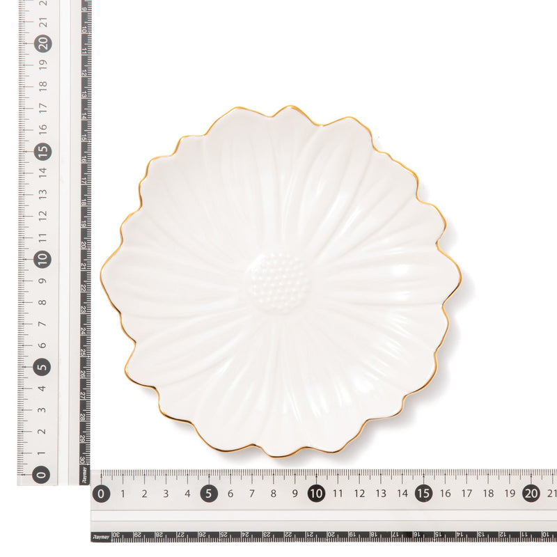 FLOWER MOTIF PLATE SMALL WHITE