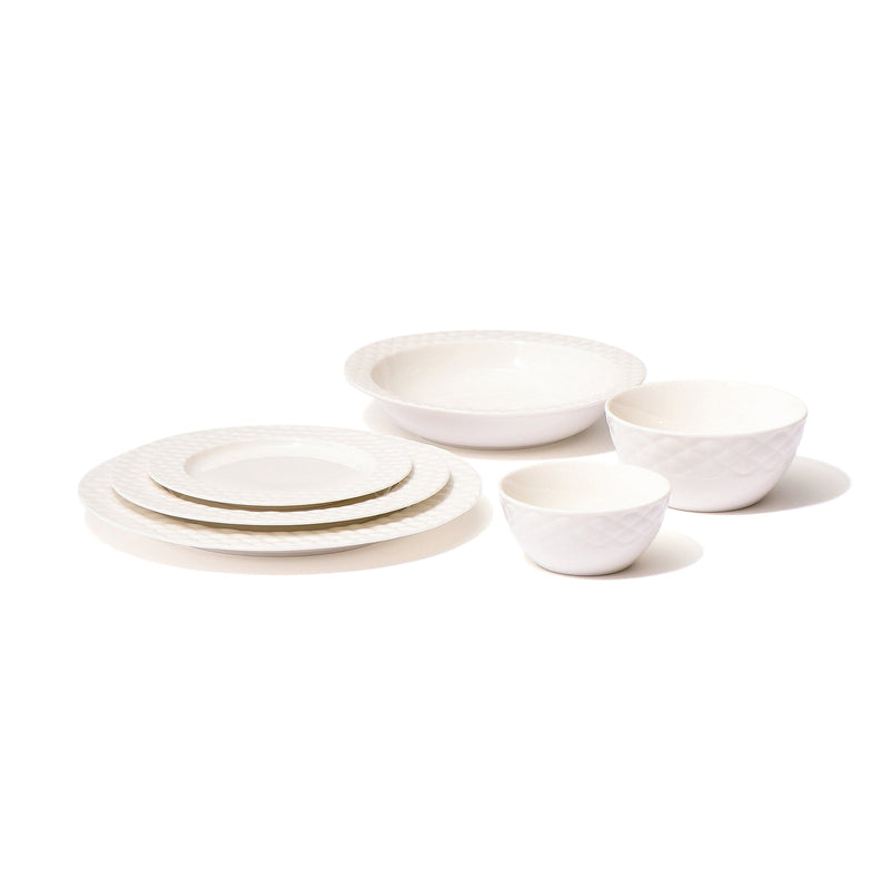 Blanche Plate Small Cross  White