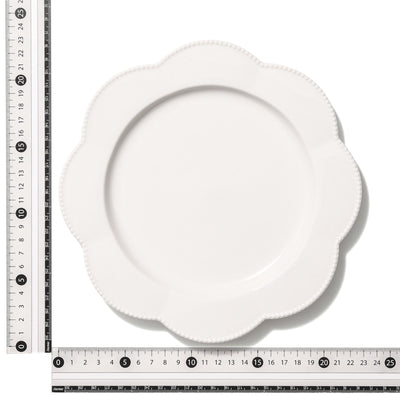 Blanche Plate Medium Flower  White